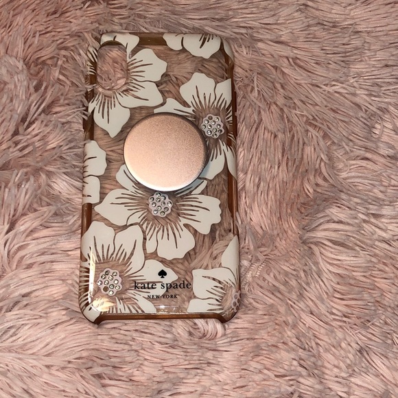 Kate Spade IPhone cases and one pop socket - Picture 2 of 3